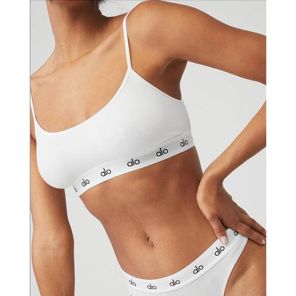 ALO Yoga NWT Icon Cami Bra in White – Size Small - Picture 2 of 8